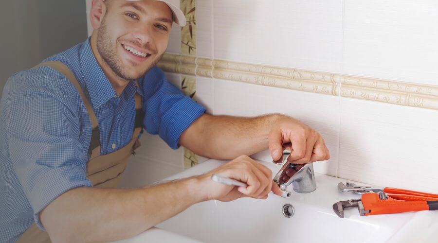 Handle or spout repair in Alma, MI